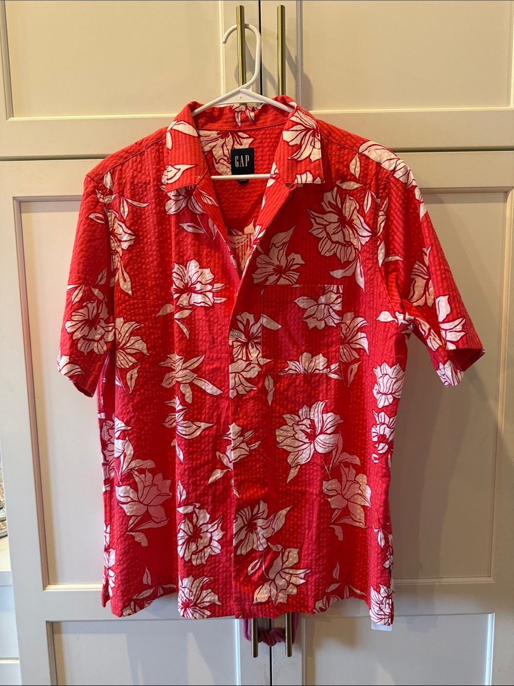 GAP Red Short-Sleeve Hawaiian Floral Button-Down Shirt